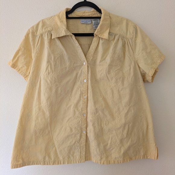 White Stag Tops - Vintage White Stag 100% Cotton Pale Yellow Floral Embroidered Button Top sz 2X